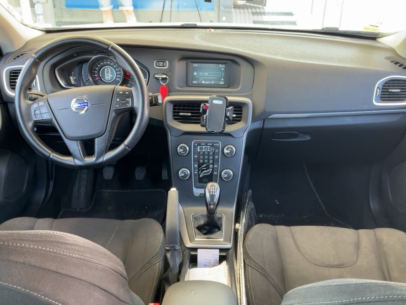 Volvo V40 1.6 D2 — zdjęcie 12