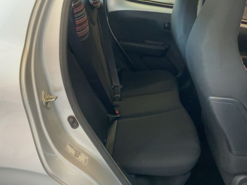 Citroen C1 1.0 VTi Feel — zdjęcie 14