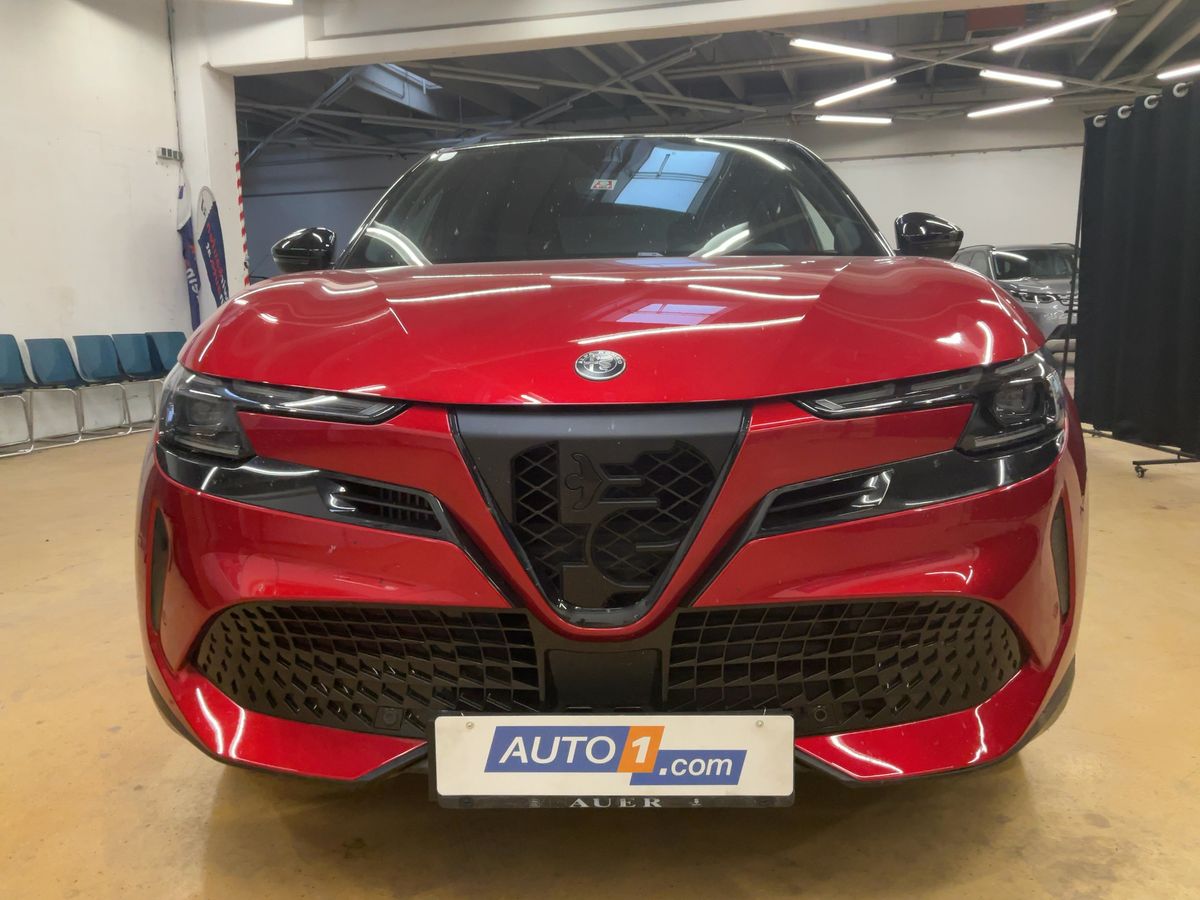 Alfa Romeo 2025 — photo 15