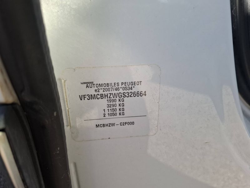 Peugeot 3008 1.6 Blue-HDi Allure — zdjęcie 16