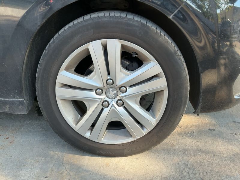 Peugeot 208 1.2 e-VTi Style 2018 – снимка 11