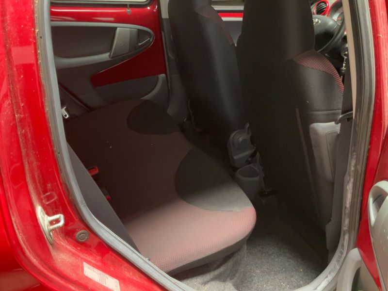 Toyota Aygo 1.0 Limited Edition 2010 – снимка 19