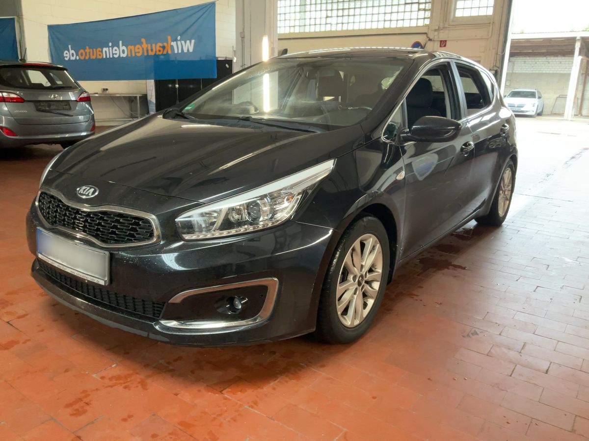 Kia cee'd 2016 — photo 1
