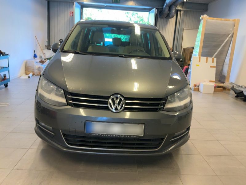 Volkswagen Sharan 2.0 TDI Highline BlueMotion Tech 2011 – снимка 14