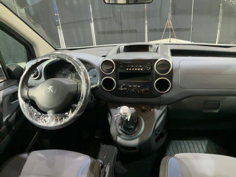 Peugeot Partner 1.6 Active — zdjęcie 12