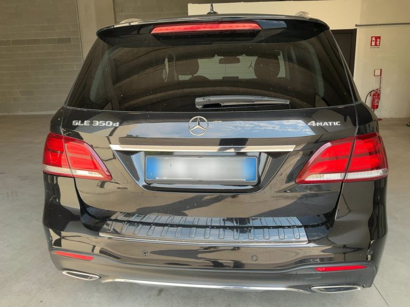 Mercedes-Benz GLE-Klasse GLE 350 d 4Matic Premium — zdjęcie 5