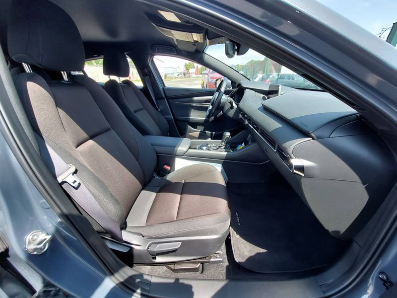 Mazda 3 2.0 Skyactiv-G Mild-Hybrid Style — zdjęcie 10