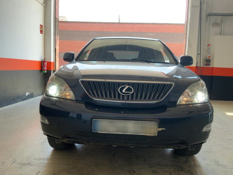 Lexus RX-Serie RX 300 — zdjęcie 9