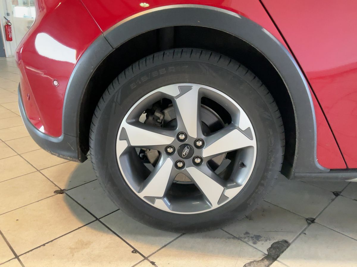 Ford Focus 2020 — photo 10