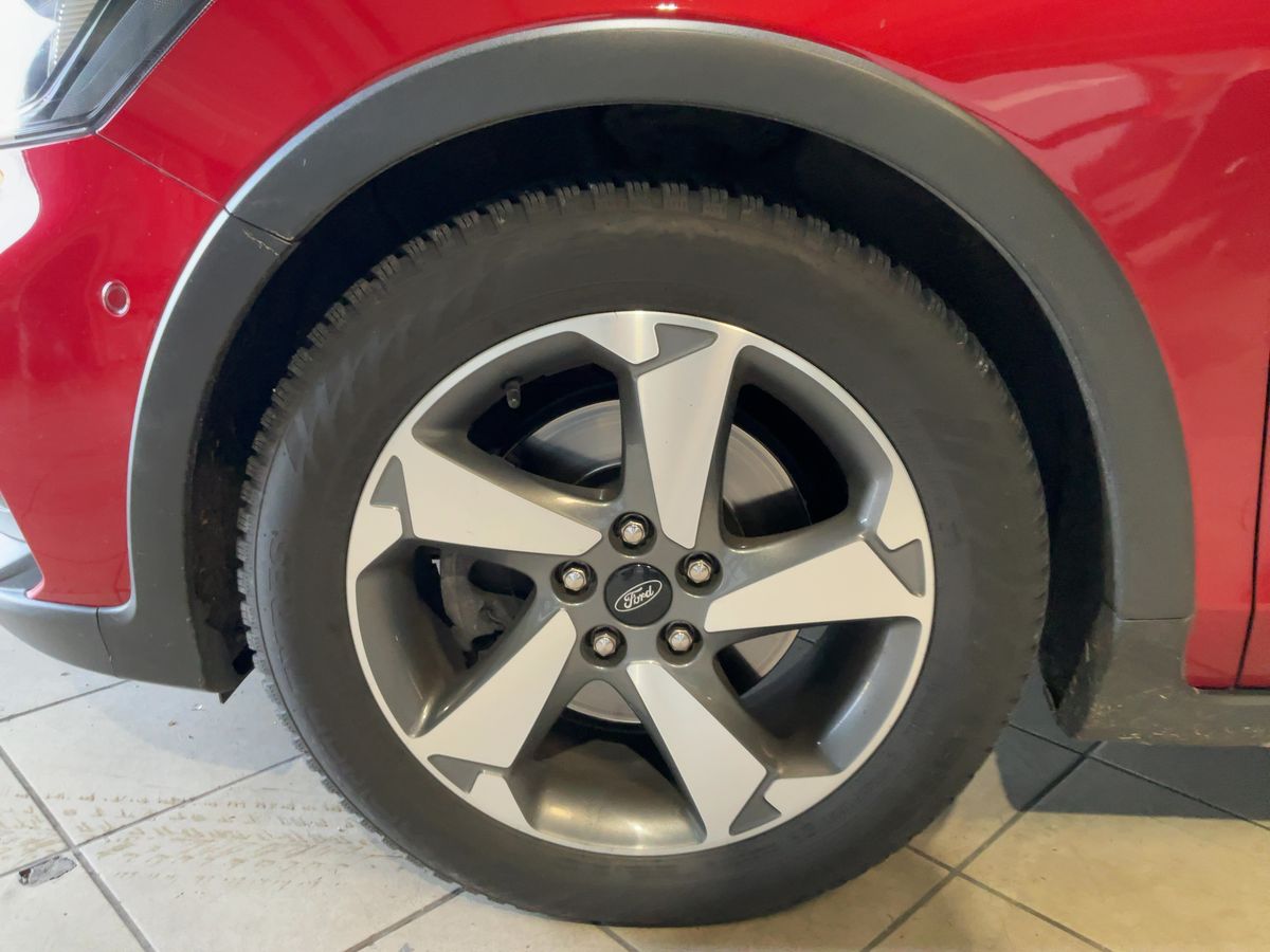 Ford Focus 2020 — photo 4
