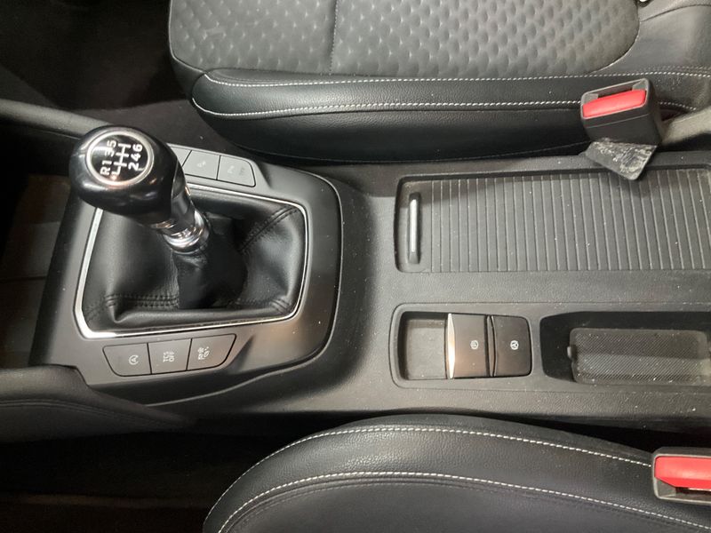 Ford Focus 1.5 TDCi EcoBlue Titanium 2019 – снимка 30
