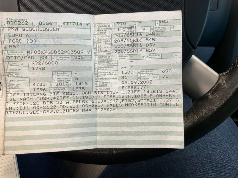 Ford Mondeo 1.8 Ghia — zdjęcie 5