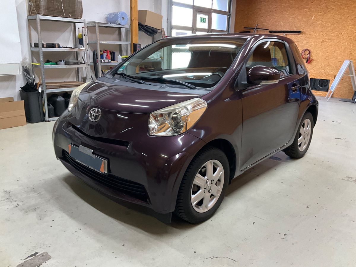 Toyota iQ 2009