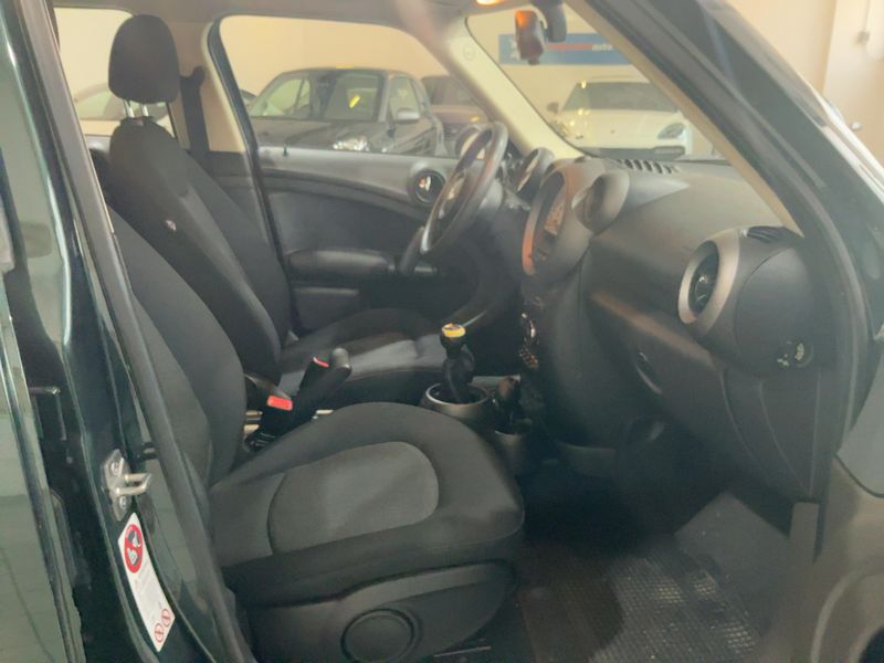 MINI Countryman One D — zdjęcie 11