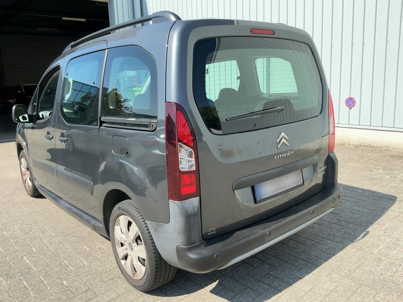 Citroen Berlingo 1.2 e-THP XTR — zdjęcie 3