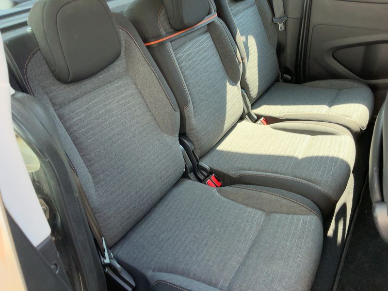 Citroen Berlingo 1.2 e-THP XTR — zdjęcie 14