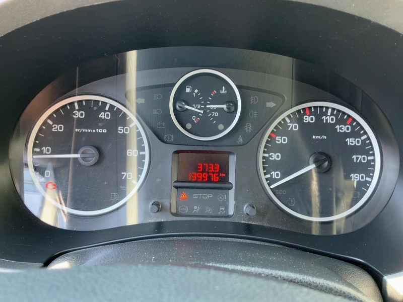 Citroen Berlingo 1.2 e-THP XTR — zdjęcie 13