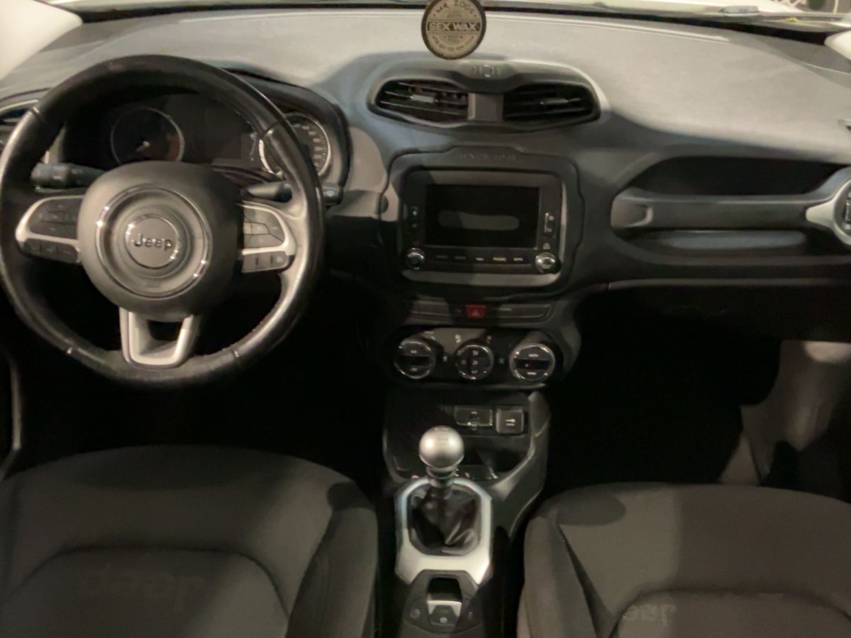 Jeep Renegade 2018 — photo 18