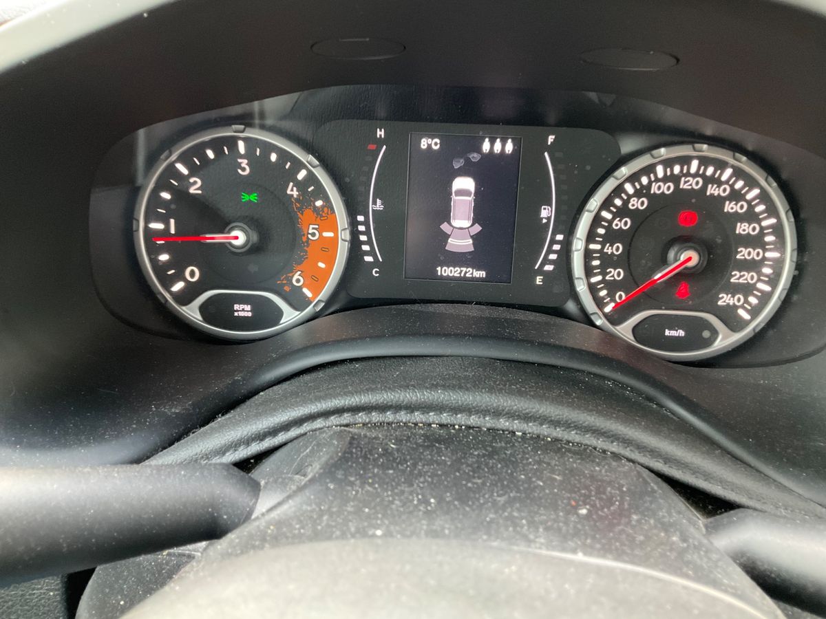 Jeep Renegade 2018 — photo 54