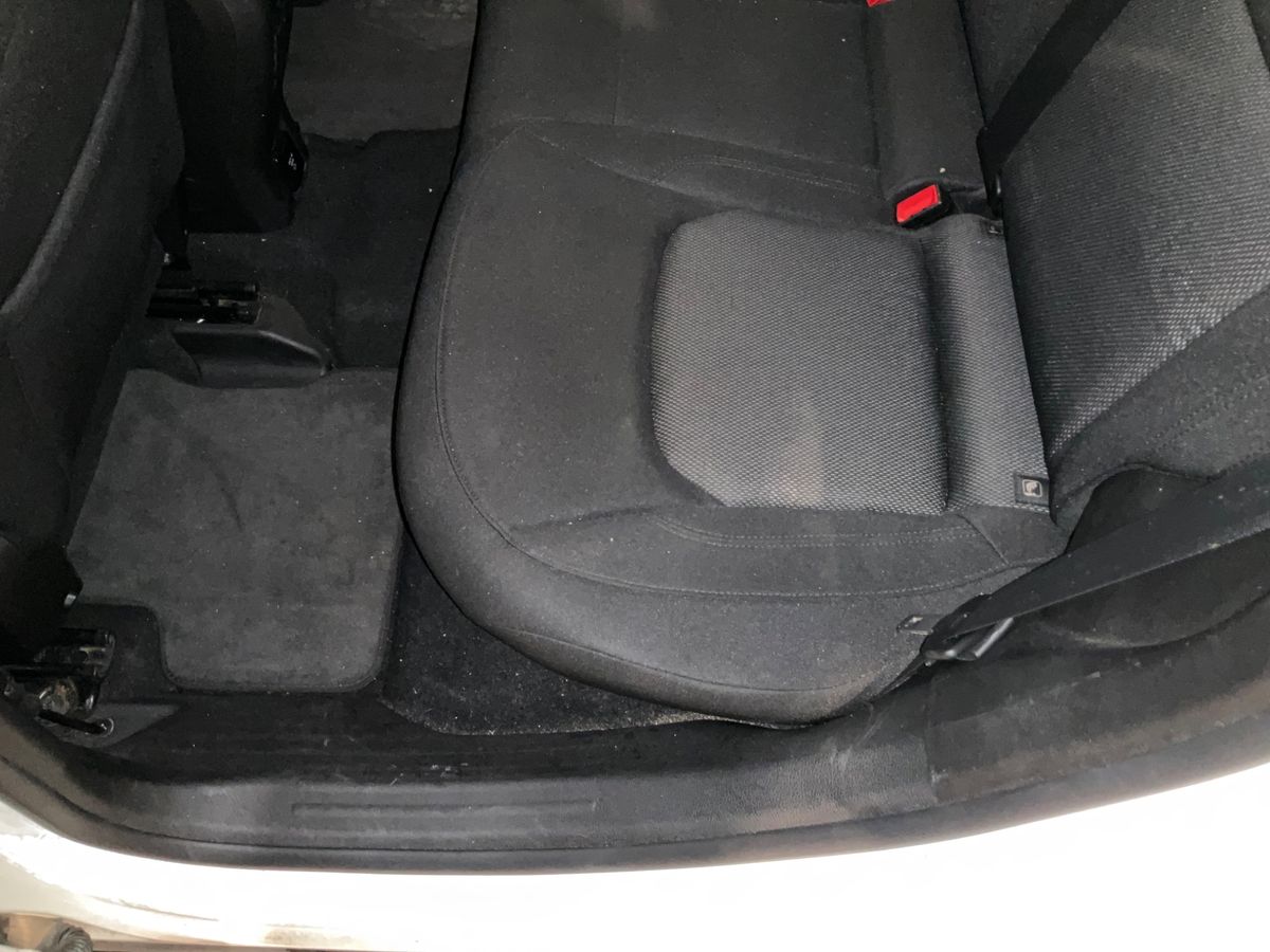 Jeep Renegade 2018 — photo 53