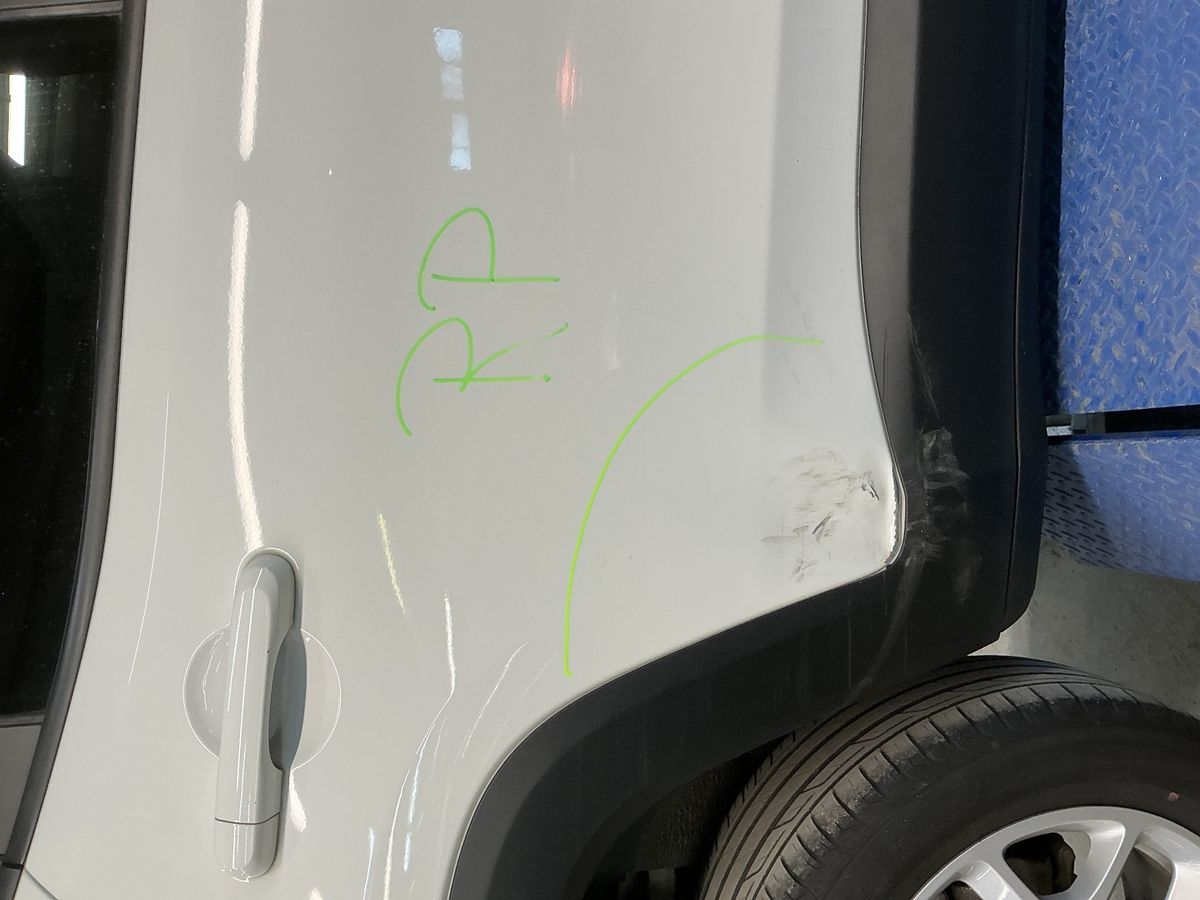 Jeep Renegade 2018 — photo 38