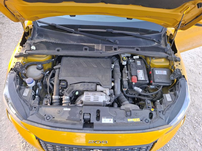 Peugeot 208 1.2 PureTech Allure 2020 – снимка 8