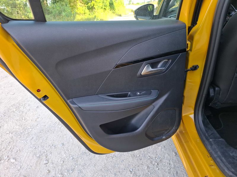 Peugeot 208 1.2 PureTech Allure 2020 – снимка 65