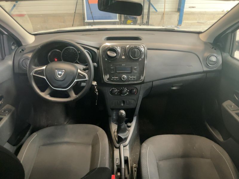 Dacia Sandero 1.0 SCe Essential — zdjęcie 12