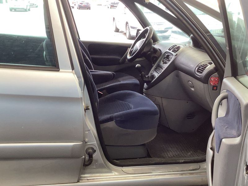 Citroen Xsara Picasso 1.6 HDi Exclusive — zdjęcie 11