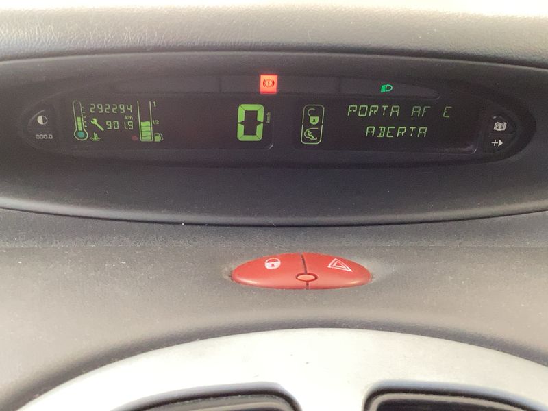 Citroen Xsara Picasso 1.6 HDi Exclusive — zdjęcie 13