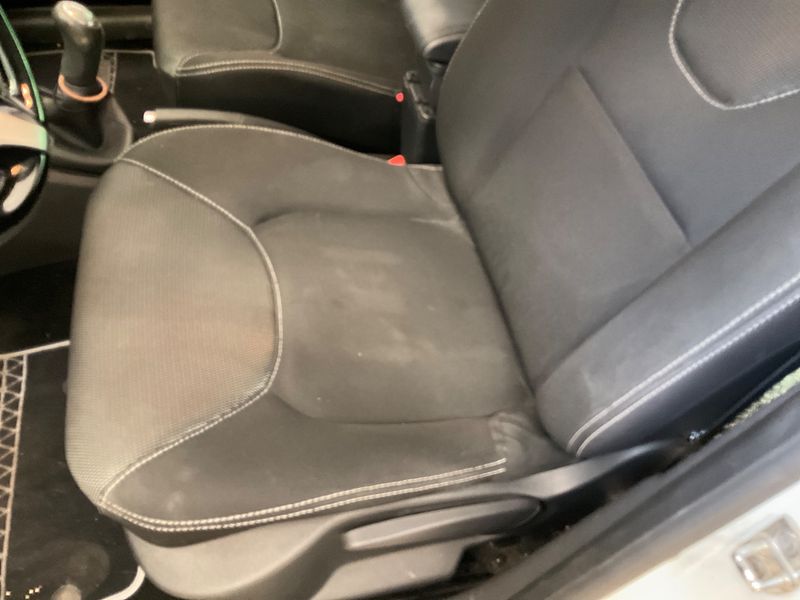 Renault Clio 1.5 dCi Energy Business 2015 – снимка 27