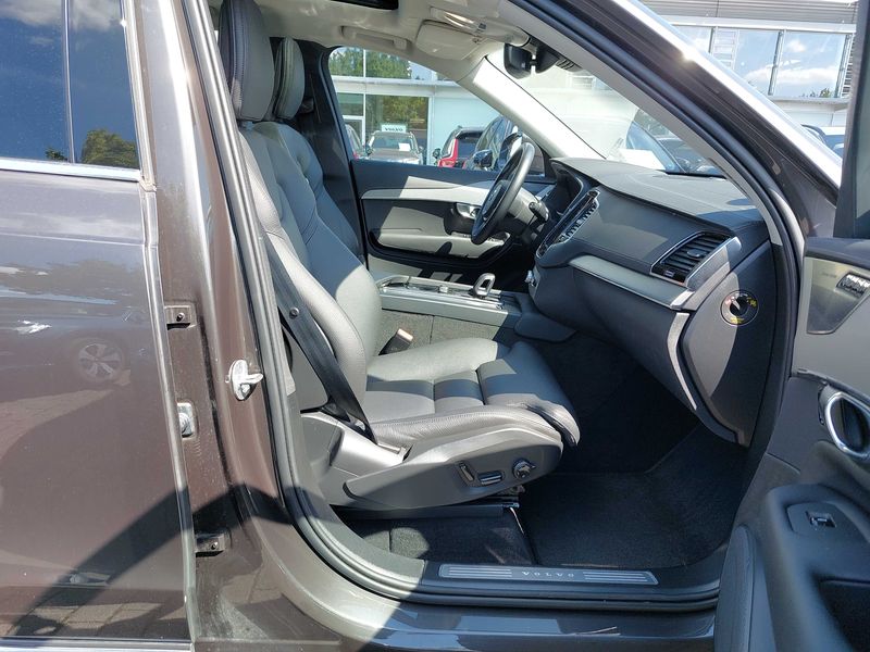 Volvo XC90 2.0 B5 Mild-Hybrid Plus Bright AWD — zdjęcie 10
