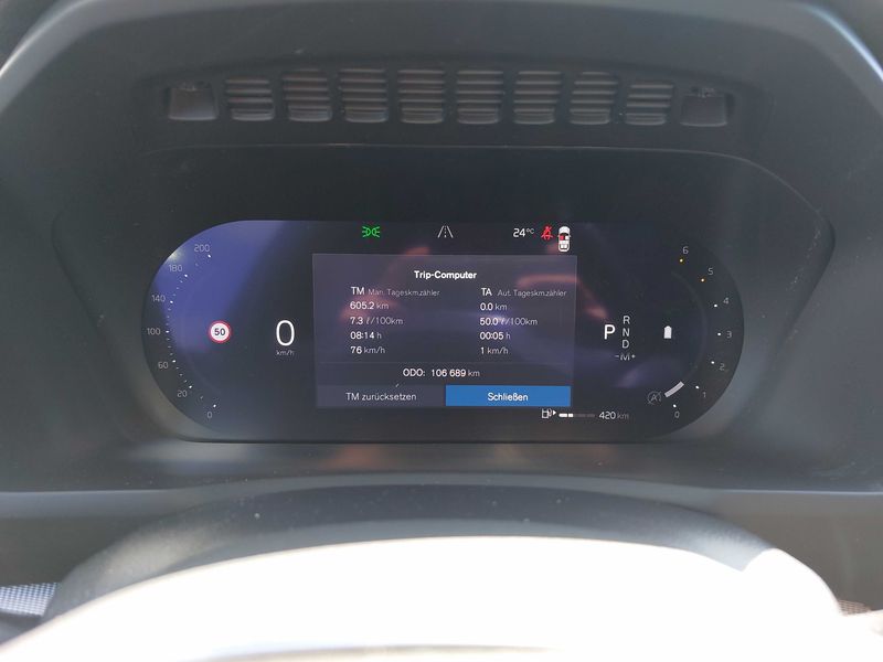 Volvo XC90 2.0 B5 Mild-Hybrid Plus Bright AWD — zdjęcie 12