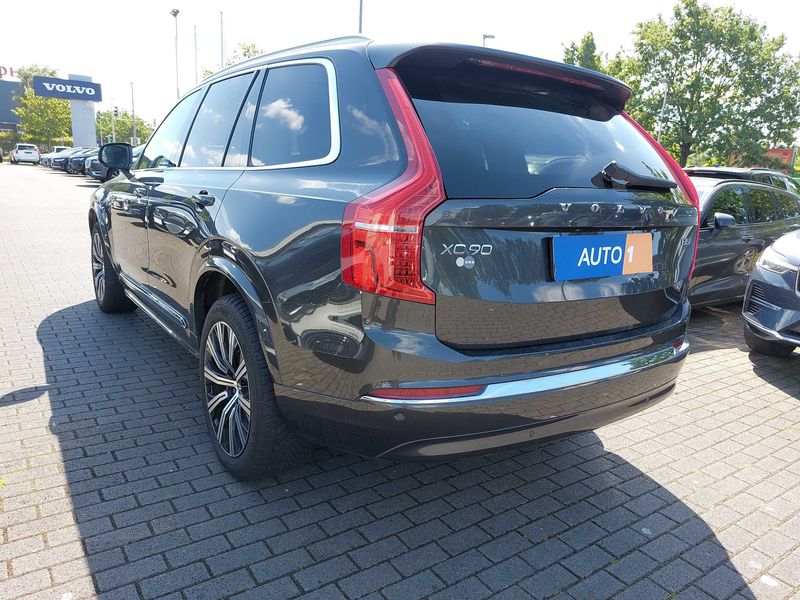 Volvo XC90 2.0 B5 Mild-Hybrid Plus Bright AWD — zdjęcie 3