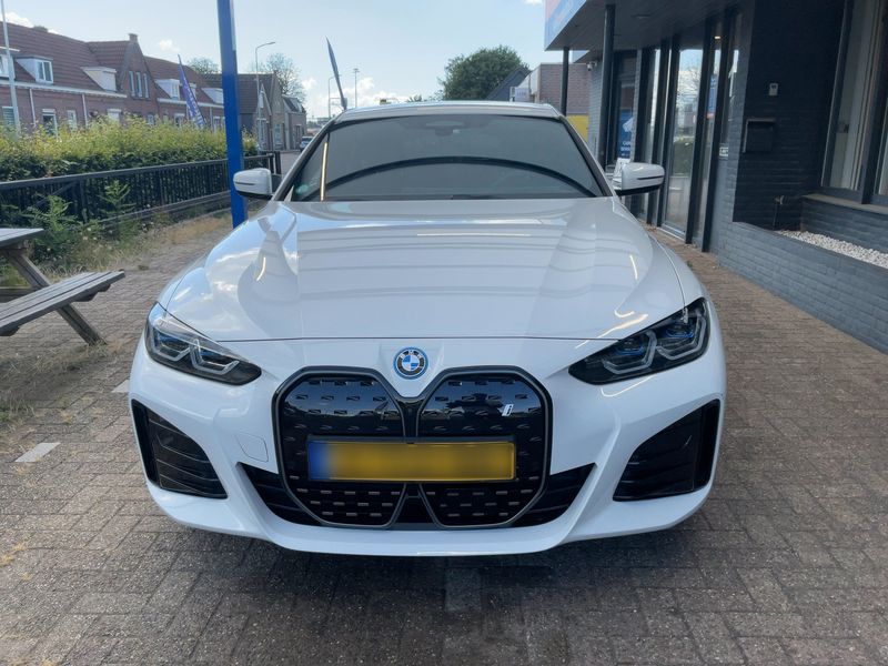 BMW i4 eDrive40 Gran Coupe M Sport 2023 – снимка 14