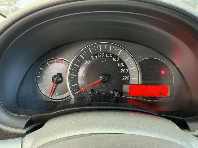 Nissan Micra 1.2 Visia First — zdjęcie 13