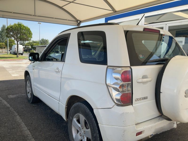 Suzuki Grand Vitara 1.9 DDiS Comfort — zdjęcie 3