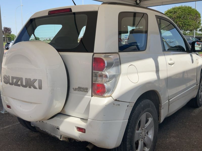 Suzuki Grand Vitara 1.9 DDiS Comfort — zdjęcie 6