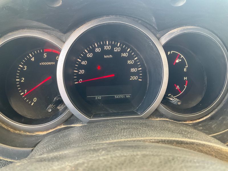 Suzuki Grand Vitara 1.9 DDiS Comfort — zdjęcie 13