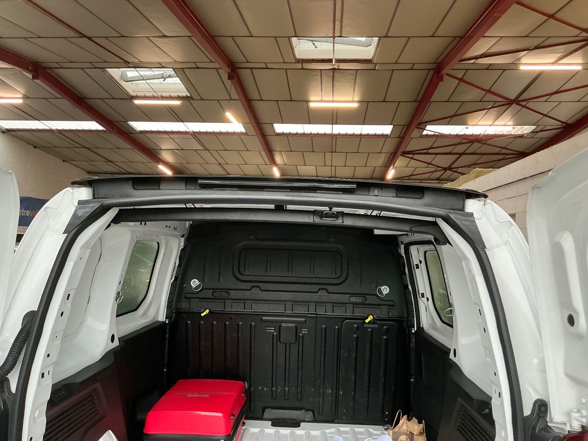 Citroen Berlingo 2018 — photo 16