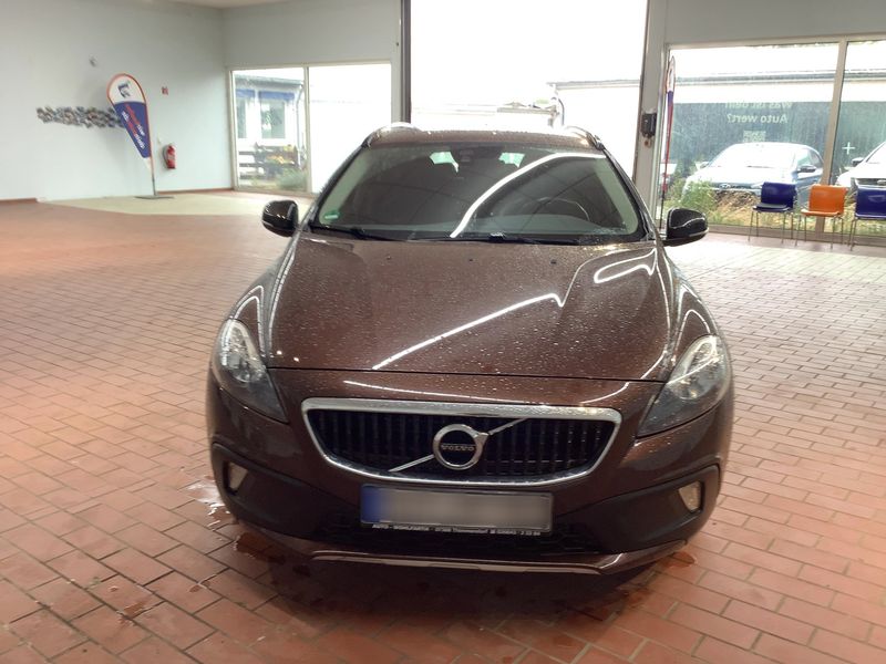 Volvo V40 Cross Country 2.0 D3 Kinetic — zdjęcie 9
