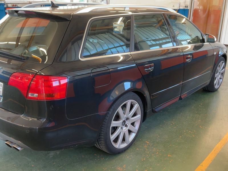 Audi S4 4.2 V8 quattro — zdjęcie 6