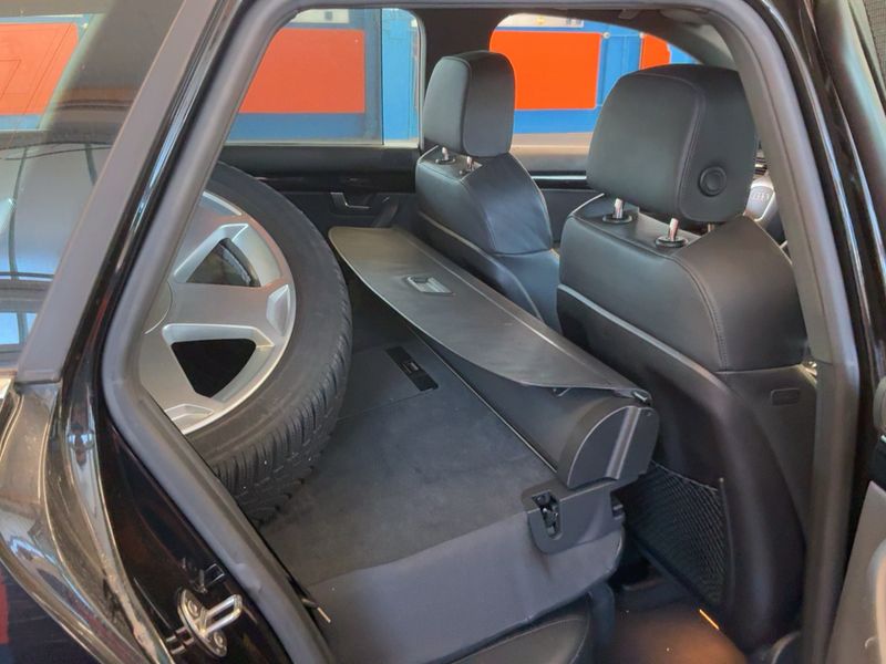 Audi S4 4.2 V8 quattro — zdjęcie 14
