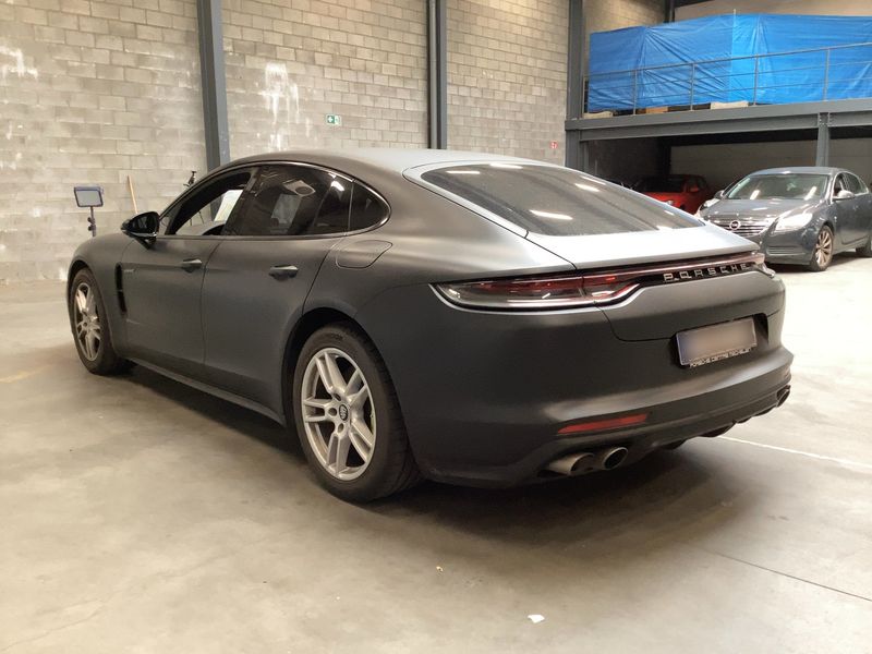 Porsche Panamera 4 E-Hybrid — zdjęcie 3