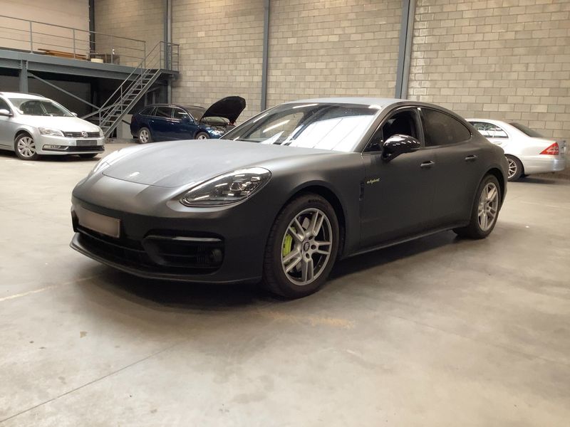 Porsche Panamera 4 E-Hybrid