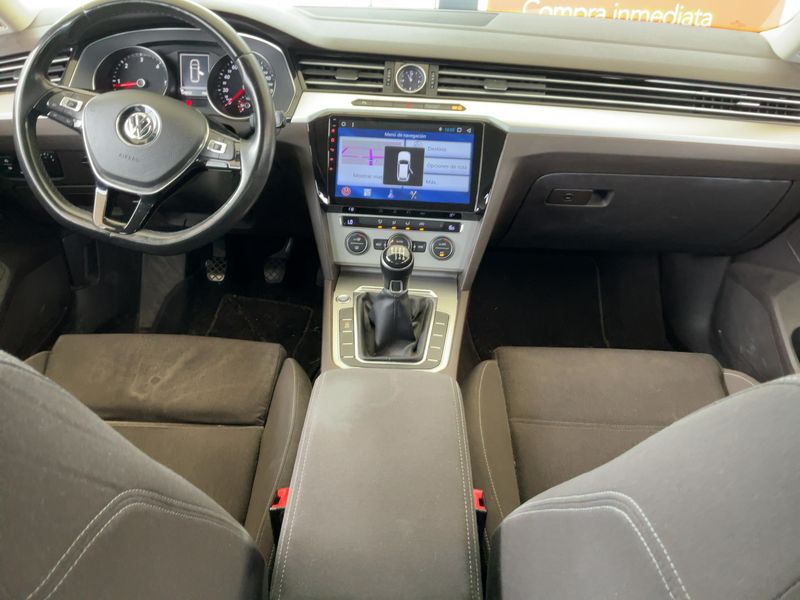 Volkswagen Passat 2.0 TDI Advance BlueMotion Tech — zdjęcie 12