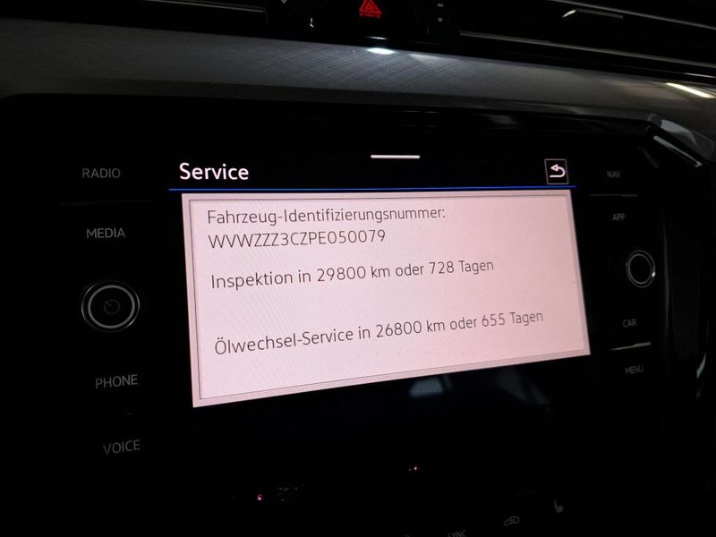 Volkswagen Passat 2.0 TDI Business — zdjęcie 25