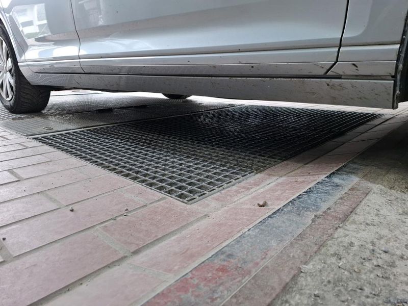Volkswagen Passat 2.0 TDI Business — zdjęcie 19