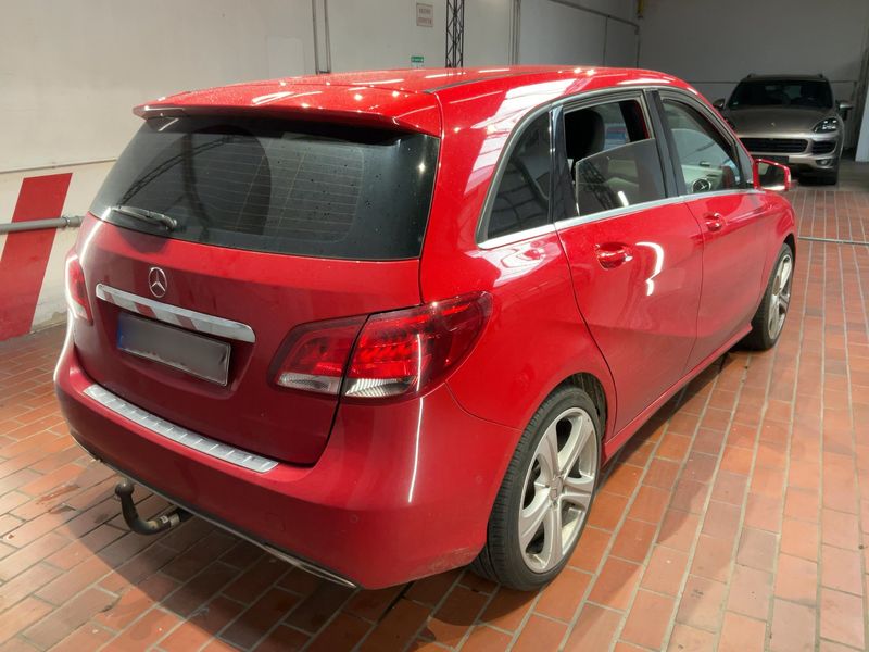 Mercedes-Benz B-Klasse B 200 CDI Urban — zdjęcie 6