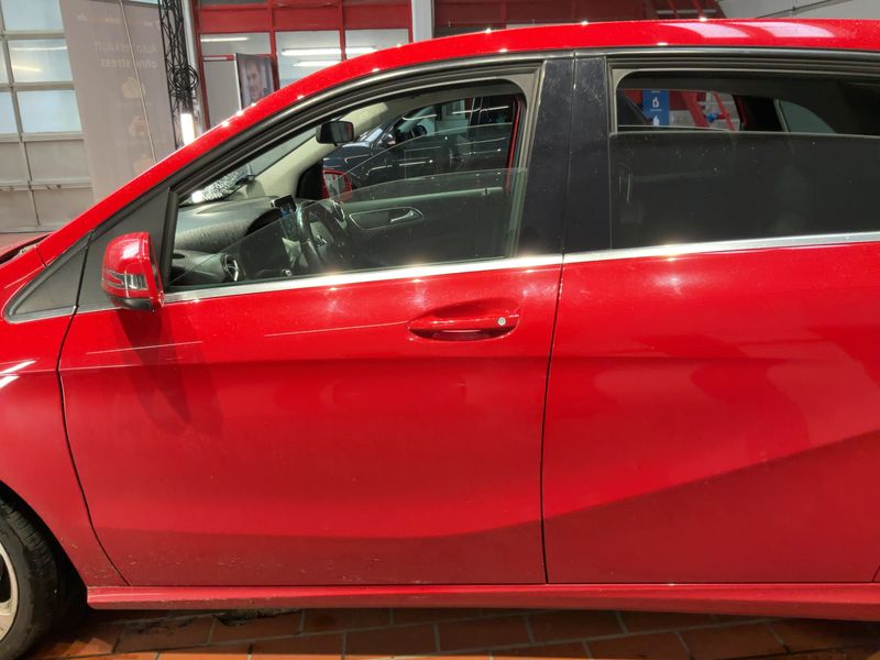 Mercedes-Benz B-Klasse B 200 CDI Urban — zdjęcie 4